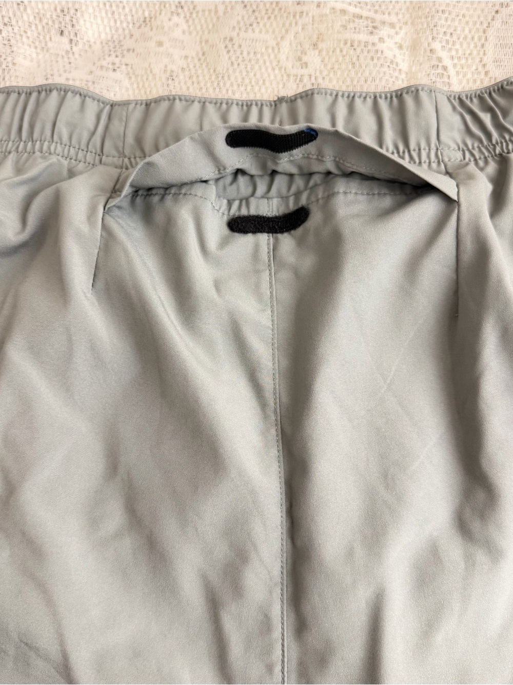 Grey Women’s Nike Dry Fit Size Large Shorts - Picture 7 of 9